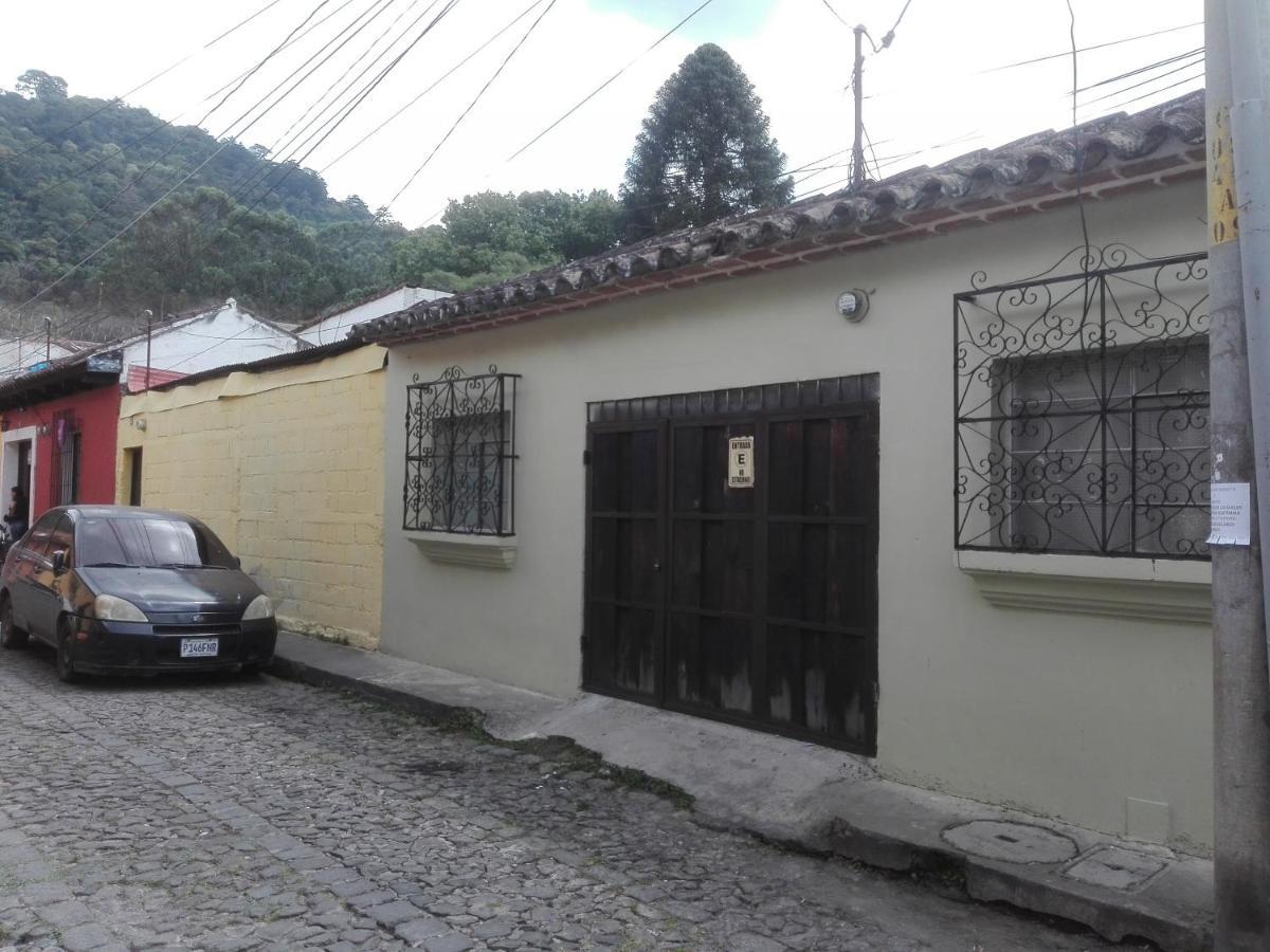 Huellas Hostal Antigua Ngoại thất bức ảnh