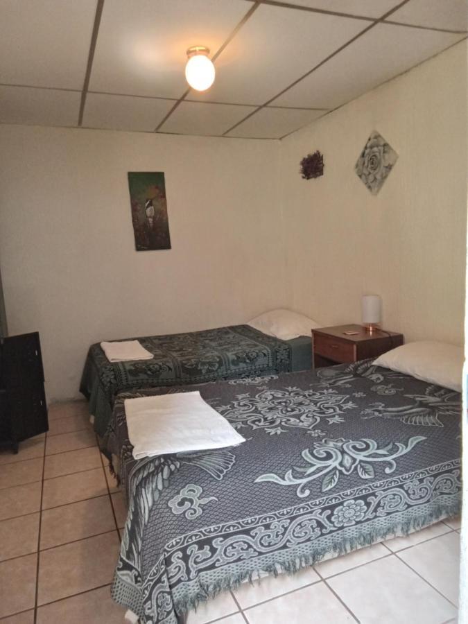 Huellas Hostal Antigua Ngoại thất bức ảnh