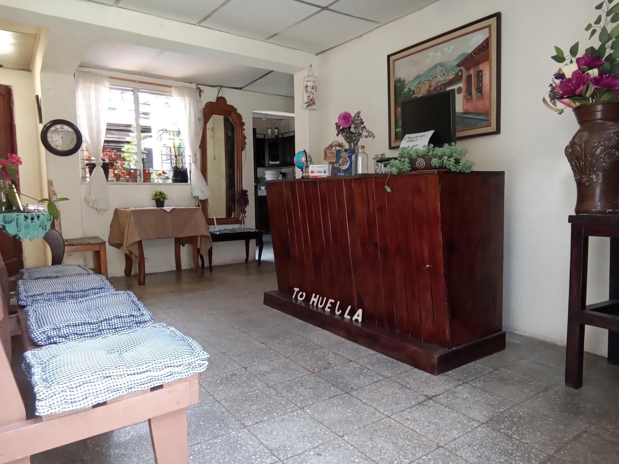 Huellas Hostal Antigua Ngoại thất bức ảnh